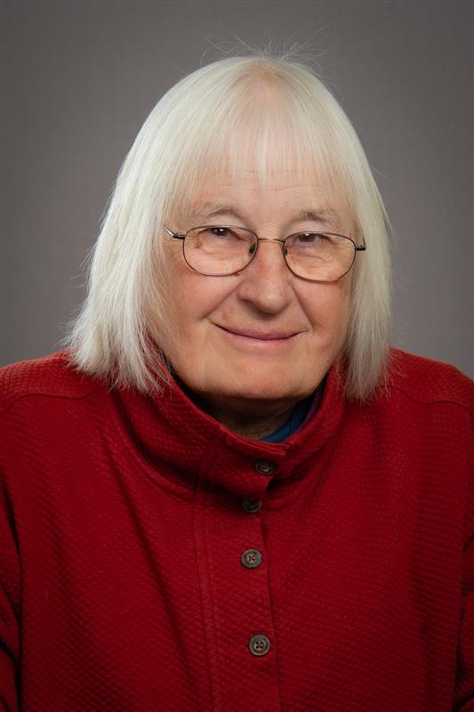 Beth Umberger Town Council Headshot